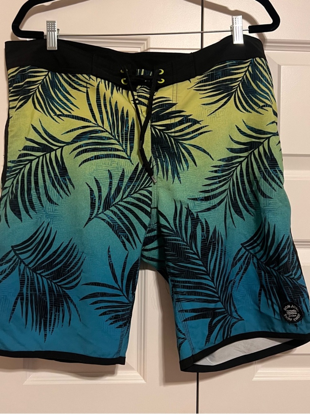 Men's Gradient Teal & Yellow Palm-Print Swim Board Shorts